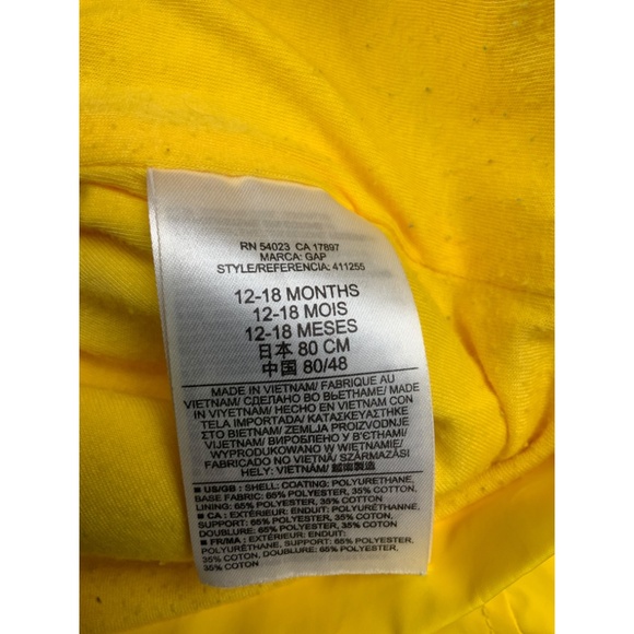 EUC GAP RAIN COAT, SIZE 12-18 MONTHS - Picture 2 of 3